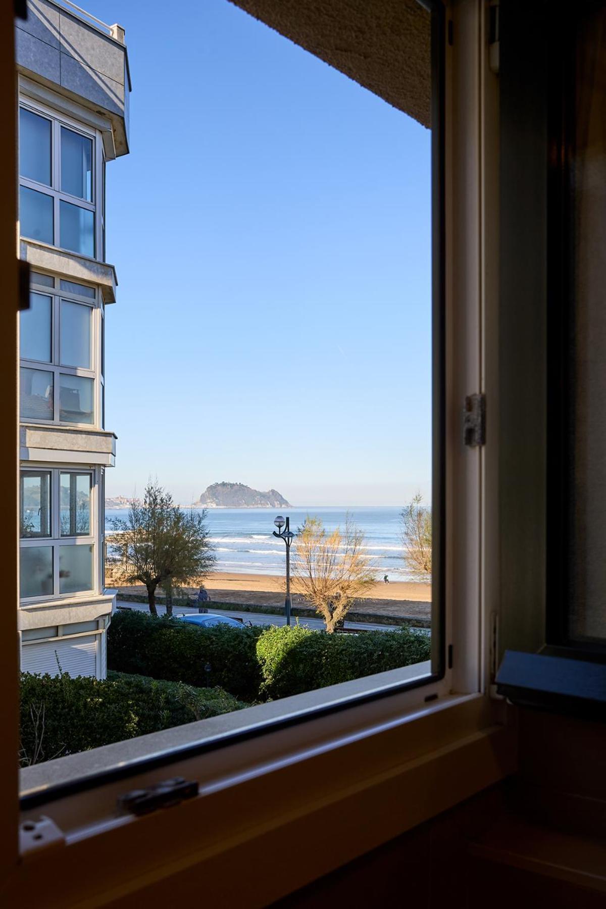 Pension Zarauz Playa エクステリア 写真