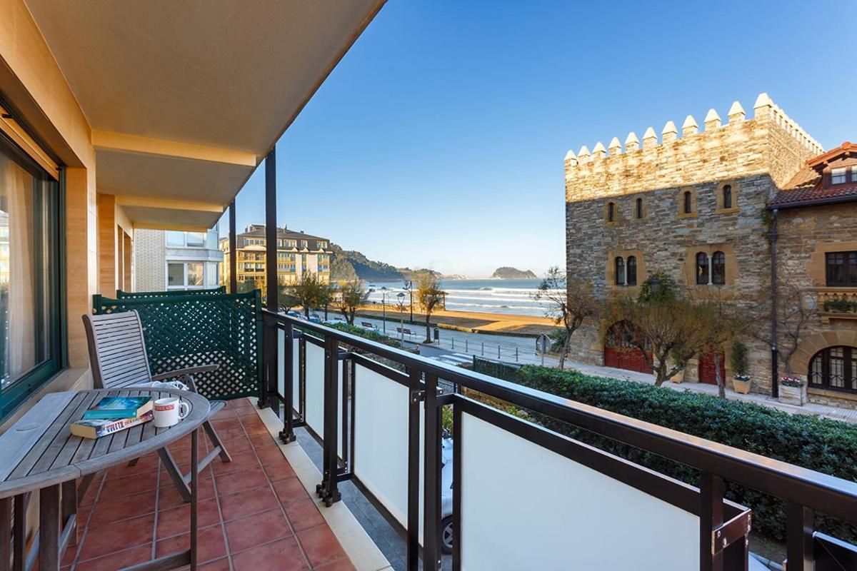 Pension Zarauz Playa エクステリア 写真